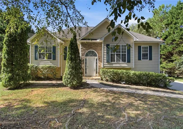 Photo 1 of Single family home for sale at 6845 Sarah Dr, Cumming, GA 30041 | MLS# 7835029 | Listing updated on 2026-09-24