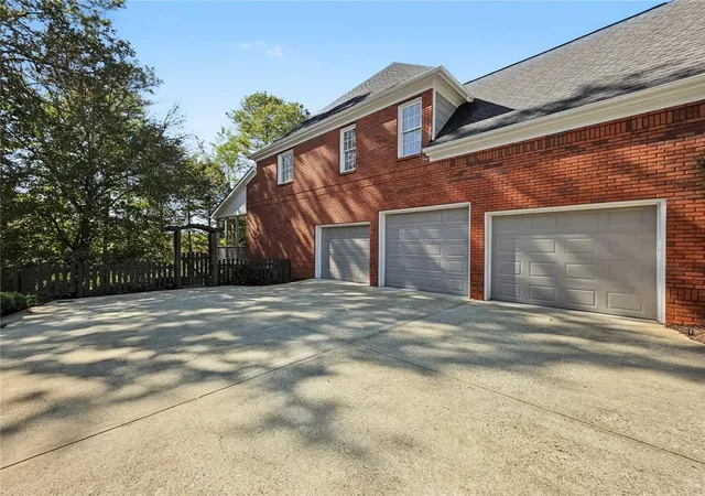Photo 1 of Single family home for sale at 206 White Oak Dr, Canton, GA 30114 | MLS# 7858378 | Listing updated on 2026-10-24
