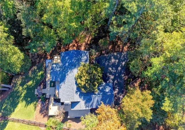 Photo 2 of Single family home for sale at 3235 Chimney Cvs Dr, Cumming, GA 30041 | MLS# 7857107 | Listing updated on 2026-10-28