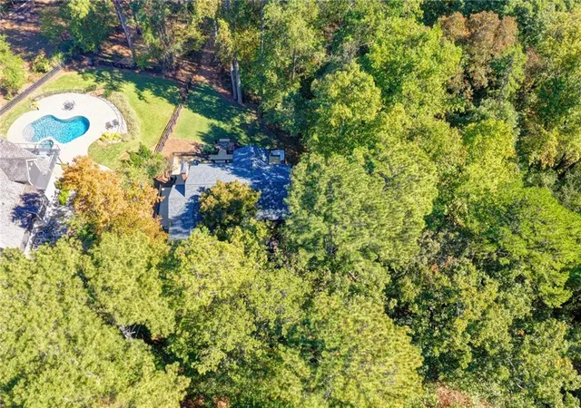 Photo 3 of Single family home for sale at 3235 Chimney Cvs Dr, Cumming, GA 30041 | MLS# 7857107 | Listing updated on 2026-10-28