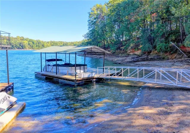 Photo 4 of Single family home for sale at 3235 Chimney Cvs Dr, Cumming, GA 30041 | MLS# 7857107 | Listing updated on 2026-10-28