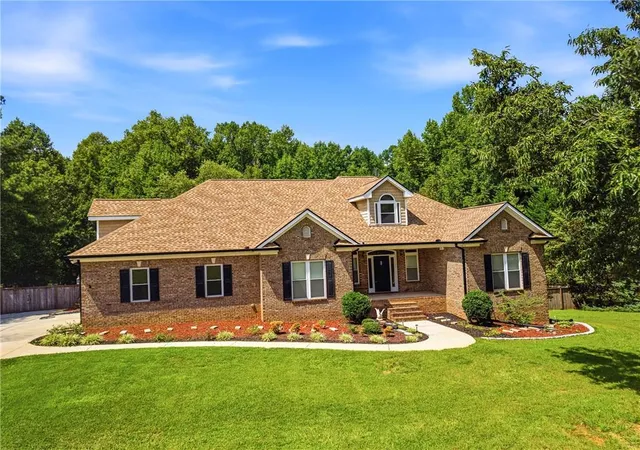 Photo 2 of Single family home for sale at 125 Mackey Rd, Mcdonough, GA 30252 | MLS# 7830855 | Listing updated on 2026-09-05