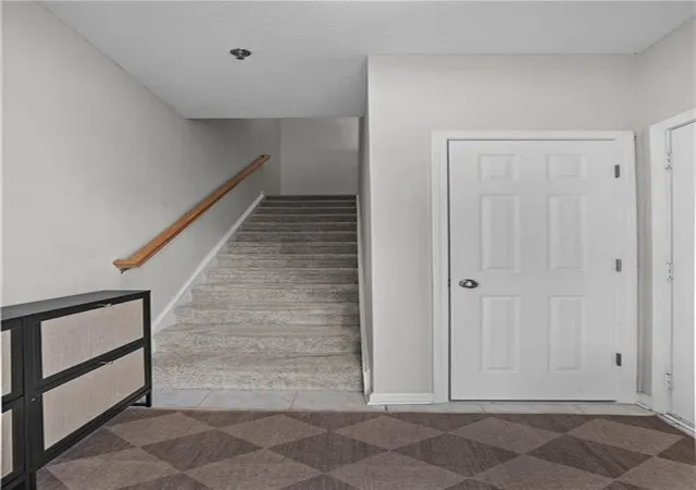 Photo 3 of Condo for sale at 1209 Vinings Forest Ln Se #12, Smyrna, GA 30080 | MLS# 7834488 | Listing updated on 2026-10-06