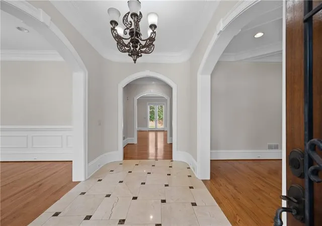 Photo 3 of Single family home for sale at 3880 Stratford Walk Cir NE, Atlanta, GA 30342 | MLS# 7841251 | Listing updated on 2026-09-24
