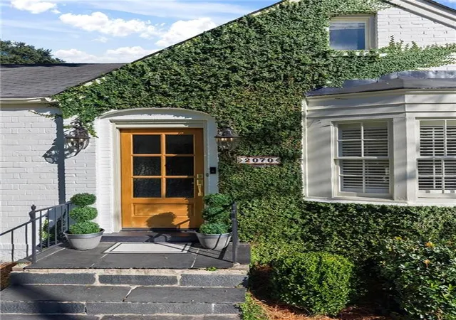 Photo 3 of Sale Pending at 2070 Fairhaven Cir Ne, Atlanta, GA 30305 | MLS# 7855072 | Listing updated on 2026-10-28