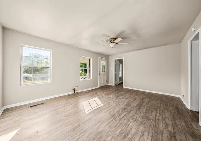 Photo 4 of Sale Pending at 271 South Ave, Fairmount, GA 30139 | MLS# 7835566 | Listing updated on 2026-10-06
