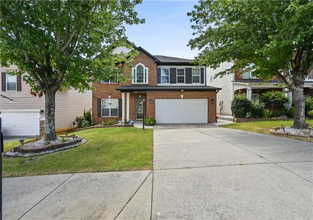 Photo 3 of Single family home for sale at 6094 Mimosa Cir, Tucker, GA 30084 | MLS# 7830984 | Listing updated on 2026-09-06