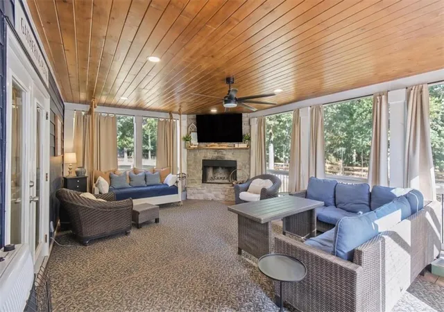 Photo 4 of Single family home for sale at 59 Lake Hvn Dr, Cartersville, GA 30120 | MLS# 7836442 | Listing updated on 2026-09-14