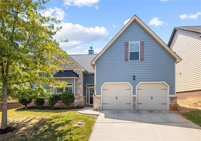 Photo 1 of Single family home for sale at 2208 Medlock Ln, Mcdonough, GA 30253 | MLS# 7835872 | Listing updated on 2026-09-18