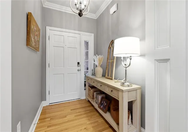 Photo 3 of Townhouse for sale at 121 Brookview Cir, Sandy Springs, GA 30339 | MLS# 7837299 | Listing updated on 2026-09-27