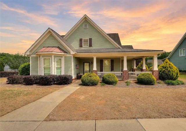 Photo 1 of Single family home for sale at 125 Hawthorn Way, Hoschton, GA 30548 | MLS# 7841198 | Listing updated on 2026-10-28