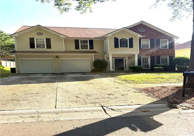 Photo 2 of Single family home for sale at 7267 Thoreau Cir, Atlanta, GA 30349 | MLS# 7836803 | Listing updated on 2026-09-12