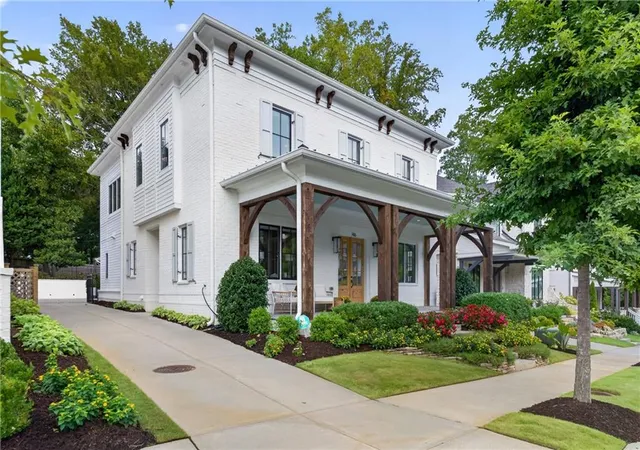 Photo 2 of Single family home for sale at 146 Weyhill Ct, Alpharetta, GA 30009 | MLS# 7824813 | Listing updated on 2026-09-25