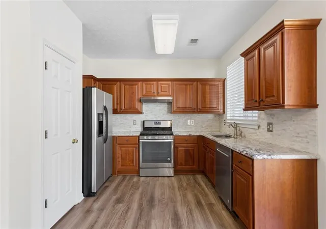 Photo 4 of Sale Pending at 1228 W Oaks Way, Woodstock, GA 30188 | MLS# 7854749 | Listing updated on 2026-10-31