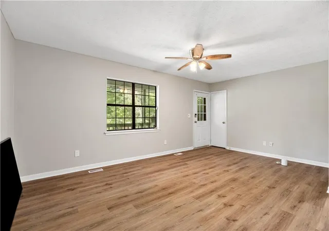 Photo 2 of Single family home for sale at 1425 Resaca Lafayette Rd NW, Resaca, GA 30735 | MLS# 7822614 | Listing updated on 2026-10-17