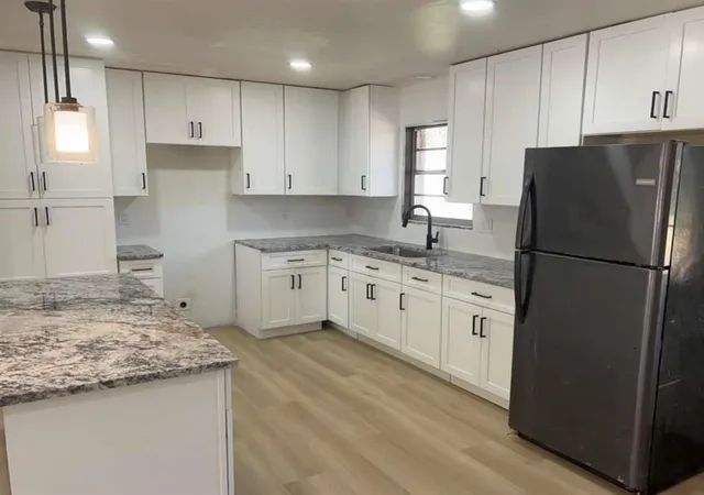 Photo 4 of Single family home for sale at 723 Sheffield Rd, Norcross, GA 30071 | MLS# 7828439 | Listing updated on 2026-10-26