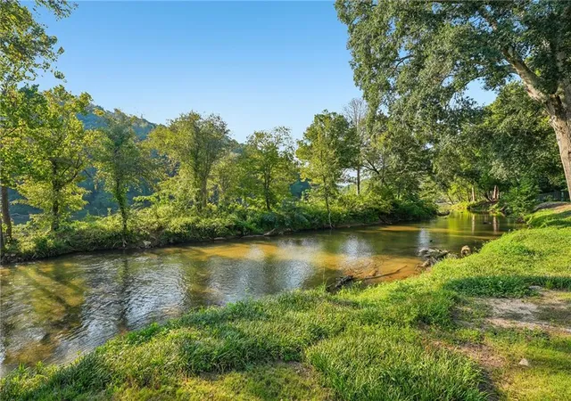 Photo 1 of Townhouse for sale at 1017 Riverbend Clb Dr SE #17, Atlanta, GA 30339 | MLS# 7823526 | Listing updated on 2026-09-11