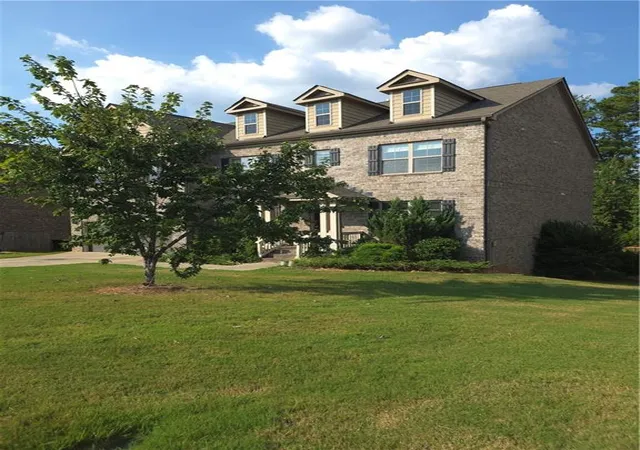 Photo 3 of Sale Pending at 615 Birkdale Dr, Fairburn, GA 30213 | MLS# 7742684 | Listing updated on 2026-10-08