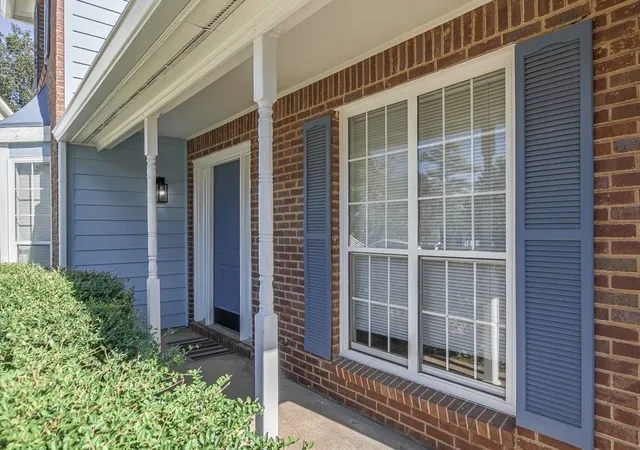 Photo 3 of Sale Pending at 4658 Gravel Ct NW, Acworth, GA 30102 | MLS# 7853164 | Listing updated on 2026-10-26