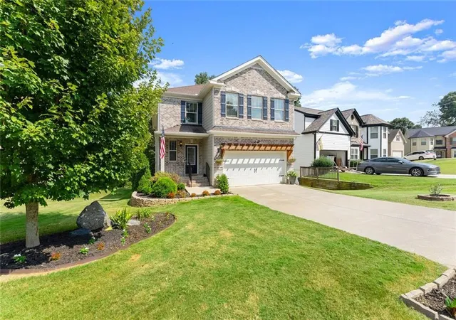 Photo 4 of Single family home for sale at 5815 Crst Oak Way, Cumming, GA 30028 | MLS# 7835332 | Listing updated on 2026-09-11