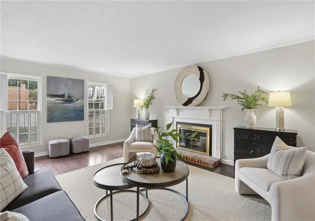Photo 2 of Townhouse for sale at 11 Scotland Pl NW, Atlanta, GA 30318 | MLS# 7832135 | Listing updated on 2026-09-12