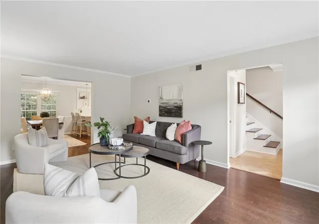 Photo 3 of Townhouse for sale at 11 Scotland Pl NW, Atlanta, GA 30318 | MLS# 7832135 | Listing updated on 2026-09-12