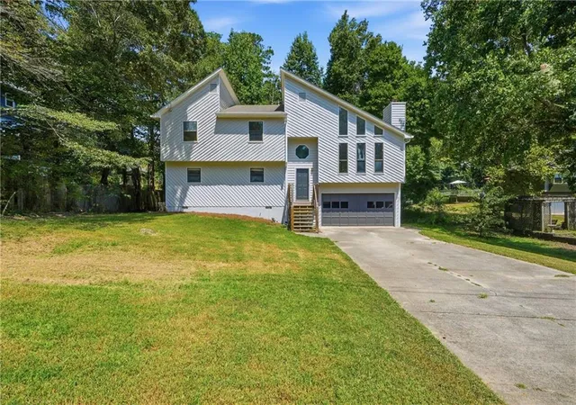 Photo 1 of Single family home for sale at 13 Bramblewood Pl Sw, Cartersville, GA 30120 | MLS# 7832663 | Listing updated on 2026-09-11