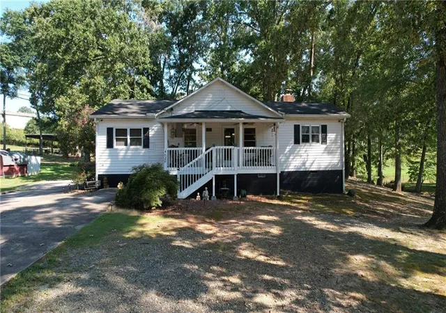 Photo 1 of Single family home for sale at 4620 Oak Grv Cir, Cumming, GA 30028 | MLS# 7834708 | Listing updated on 2026-09-11