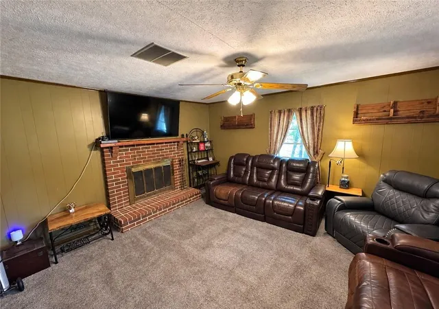 Photo 3 of Single family home for sale at 4620 Oak Grv Cir, Cumming, GA 30028 | MLS# 7834708 | Listing updated on 2026-09-11