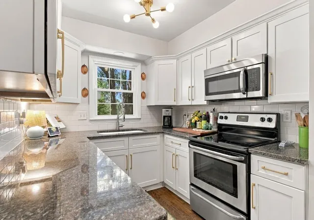 Photo 4 of Townhouse for sale at 166 Elysian Way NW, Atlanta, GA 30327 | MLS# 7840970 | Listing updated on 2026-09-22