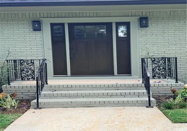Photo 4 of Single family home for sale at 1012 Rays Rd, Stone Mountain, GA 30083 | MLS# 7826067 | Listing updated on 2026-09-01