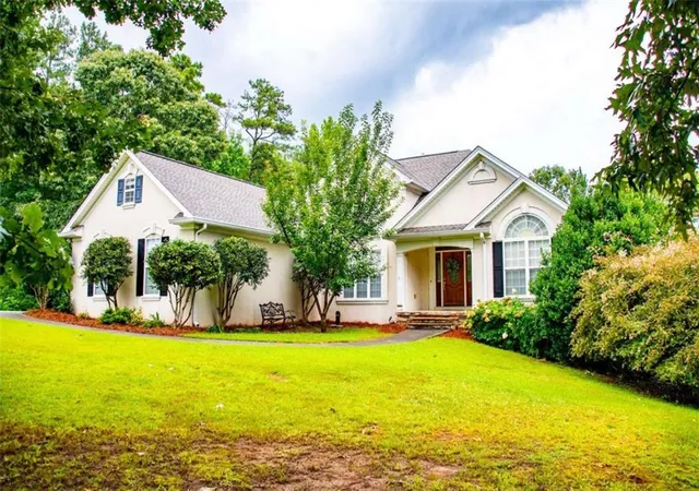 Photo 2 of Single family home for sale at 7046 Tara Dr, Villa Rica, GA 30180 | MLS# 7836006 | Listing updated on 2026-09-11