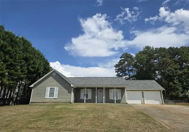 Photo 24 of Sale Pending at 10404 Iron Gate Ln, Jonesboro, GA 30238 | MLS# 7836758 | Listing updated on 2026-09-22