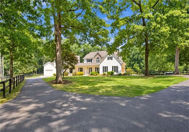 Photo 3 of Single family home for sale at 2203 Arbor Hl Rd, Canton, GA 30115 | MLS# 7833980 | Listing updated on 2026-09-11