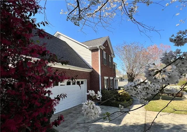 Photo 2 of Single family home for sale at 5415 Taylor Rd, Johns Creek, GA 30022 | MLS# 7836147 | Listing updated on 2026-09-13