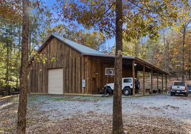 Photo 1 of Single family home for sale at 938 Marion Dairy Rd Se, Lindale, GA 30147 | MLS# 7839690 | Listing updated on 2026-09-18