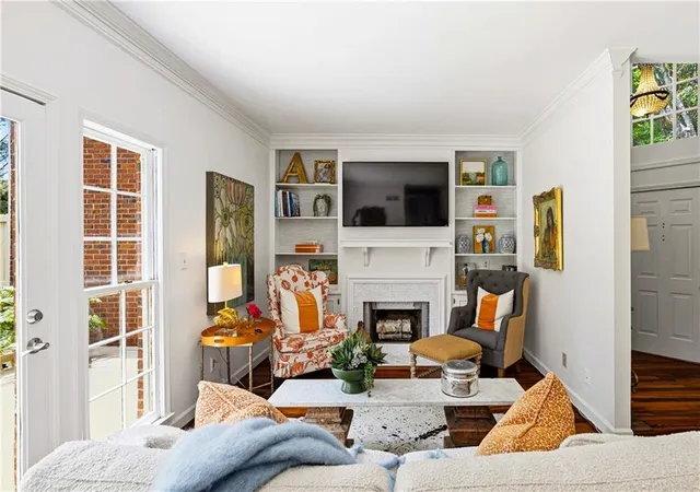 Photo 2 of Townhouse for sale at 12 Honour Ave NW #7, Atlanta, GA 30305 | MLS# 7807911 | Listing updated on 2026-10-27