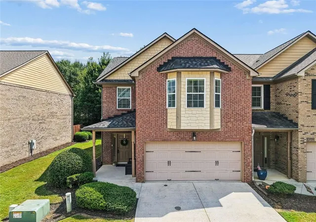 Photo 3 of Townhouse for sale at 3281 Open Flds Dr, Snellville, GA 30078 | MLS# 7835004 | Listing updated on 2026-09-11