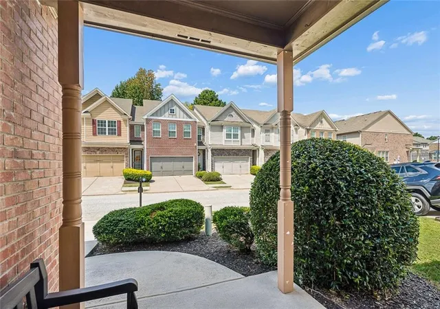 Photo 3 of Townhouse for sale at 3281 Open Flds Dr, Snellville, GA 30078 | MLS# 7835004 | Listing updated on 2026-09-11