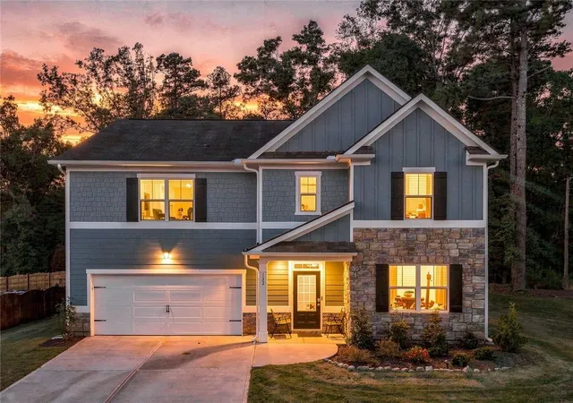 Photo 3 of Single family home for sale at 112 Amber Meadow Dr, Braselton, GA 30517 | MLS# 7853176 | Listing updated on 2026-10-13