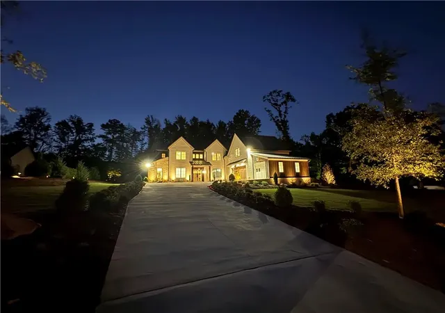 Photo 1 of Sale Pending at 1010 Lyndon Ln, Alpharetta, GA 30004 | MLS# 7760202 | Listing updated on 2026-09-21