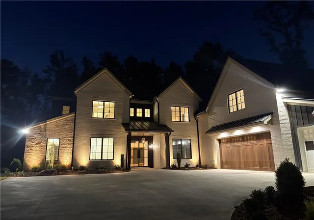 Photo 3 of Sale Pending at 1010 Lyndon Ln, Alpharetta, GA 30004 | MLS# 7760202 | Listing updated on 2026-09-21
