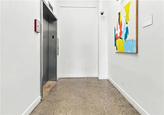 Listing Photo 3 - Condo for sale in building located at 563 Memorial Dr, Atlanta, GA 30312 - Unit #302