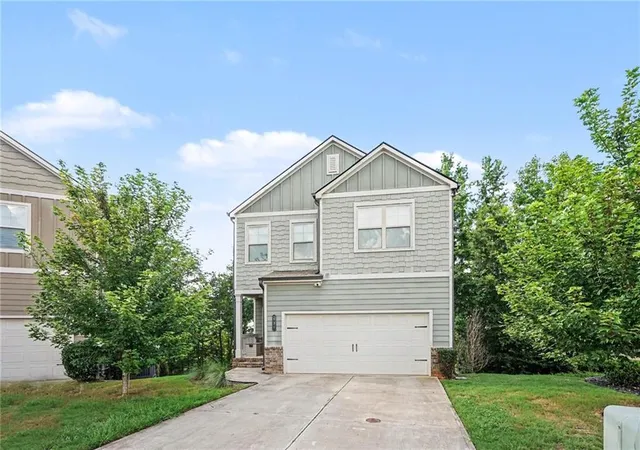 Photo 2 of Single family home for sale at 439 Auburn Sta Dr, Auburn, GA 30011 | MLS# 7819510 | Listing updated on 2026-09-11