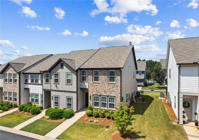 Photo 2 of Townhouse for sale at 4109 Kingsbere Way #129, Douglasville, GA 30135 | MLS# 7831163 | Listing updated on 2026-09-02