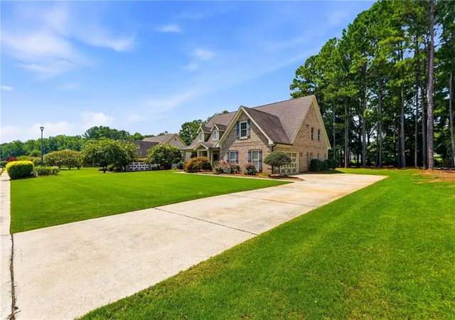 Photo 2 of Sale Pending at 112 Fishers Ml Dr, Jackson, GA 30233 | MLS# 7830905 | Listing updated on 2026-09-09