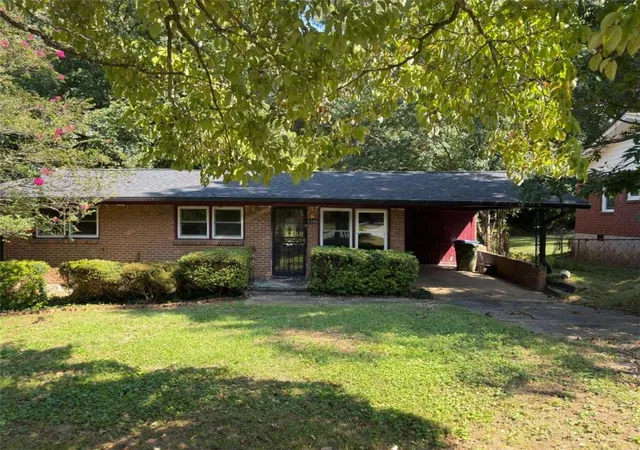 Photo 1 of Single family home for sale at 1108 Indale Pl, Atlanta, GA 30310 | MLS# 7841939 | Listing updated on 2026-09-23