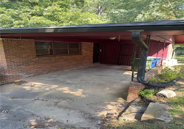 Photo 4 of Single family home for sale at 1108 Indale Pl, Atlanta, GA 30310 | MLS# 7841939 | Listing updated on 2026-09-23