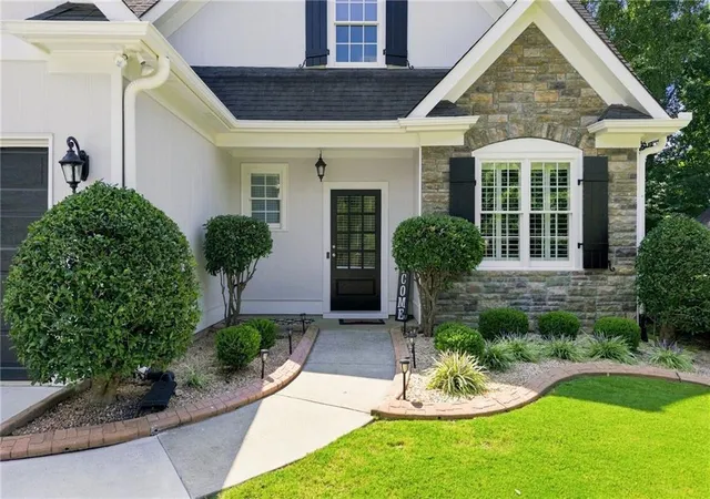 Photo 3 of Single family home for sale at 408 Eaglewood Way, Canton, GA 30115 | MLS# 7833388 | Listing updated on 2026-09-11
