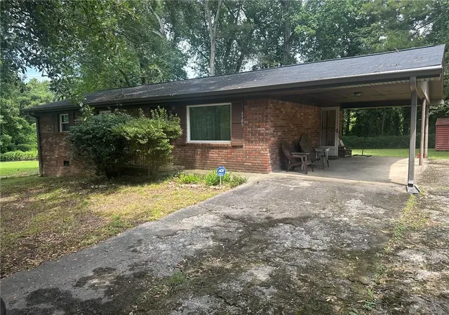 Photo 1 of Sale Pending at 6505 Jackie Ln, Austell, GA 30106 | MLS# 7844620 | Listing updated on 2026-10-08